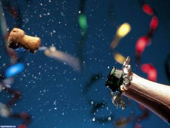 Шампанское открывается- обои праздника на рабочий стол, , шампанское, пробка, праздник, Новый год, гирлянда