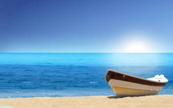 Красивые обои - лодка на берегу океана, , океан, лодка, песок, солнце, небо