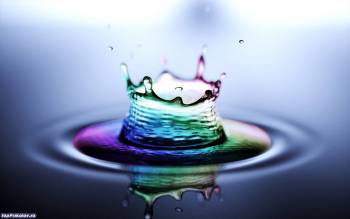 Красивый всплеск на воде - красивые широкоформатные обои, , вода, капля, всплеск, волны, разноцветный, радуга, макро
