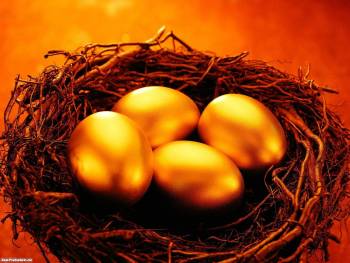 Золотые яйца в гнезде - обои 1600x1200 пикселей, , яйца, гнездо, золото
