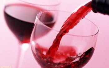 Бокал красного вина - сочные широкоформатные обои 1440x900, , вино, красный, бокал, стекло, льется, напиток