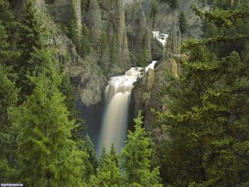 Водопад в горах, большие обои 1600х1200 пикселей, , водопад, горы, лес, ель, сосна