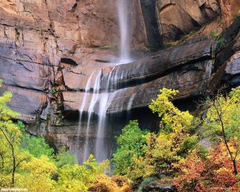 Осенние пейзажи - обои с водопадами, , горы, камни, мокрые, водопад, осень