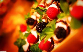 Красные и черные ягоды, скачать макро-фото и фотообои ягод, , ягода, макро, фото