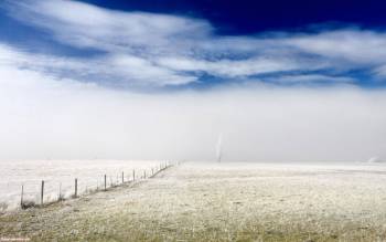 Широкоформатные обои - заснеженное поле, , поле, снег, зима, природа, небо, облака