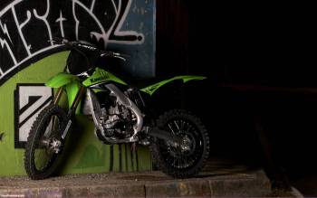 Зеленый спортивный мотоцикл, обои с мотоциклами, , мотоцикл, стена, граффити
