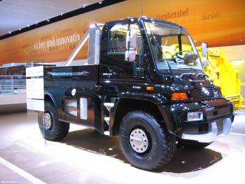 Симпатичный грузовичок на выставке, обои с грузовиками, , авто, грузовик, выставка