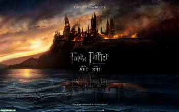 Обои к фильму Гарри Поттер и дары смерти (2010, 2011), , Гарри Поттер, Гарри Поттер и дары смерти, кино, замок, пожар, 2010, 2011, зарево
