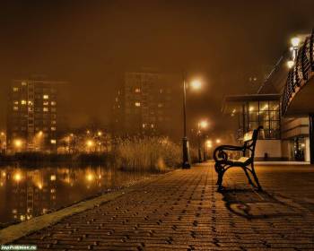 Город в ночном тумане - обои для вас, , ночь, туман, скамья, фонарь, город