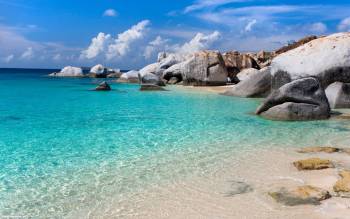 Райское местечко где-то на Карибах, широкоформатные обои, , рай, Карибы, камни, океан, лазурь, берег, песок, пляж, отдых, тропики, небо, облака