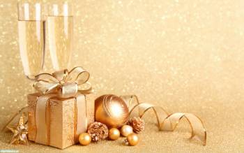Шампанское, конфети, подарки и украшения - скоро Новый год!, , Новый год, 2011, подарки, шампанское, елочные украшения, шары, игрушки, праздник, веселье, бокалы