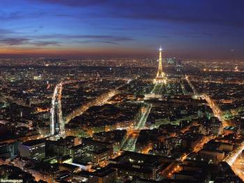 Париж с высоты птичьего полета, обои — Париж, , Париж, высота, город, столица, Франция, Эйфелева башня, огни, вечер, улицы, горизонт