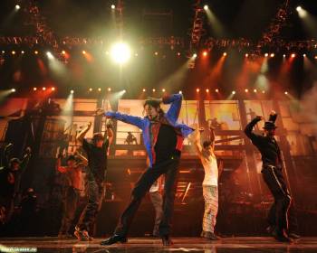 Обои Майкл Джексон, , Майкл Джексон, музыка, певец, танец, танцор, софиты, сцена
