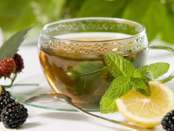 Зеленый чай с мятой и лимоном - обои с напитками, , чай, лимон, мята