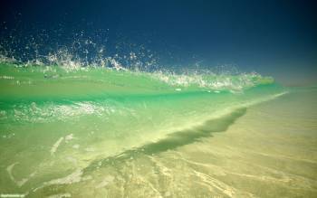 Кристально чистая волна - обои на рабочий стол, Кристально чистая волна на песочном пляже!, Волна, вода, песок, море