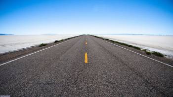 Дорога за горизонт -обои на рабочий стол, , дорога, пустыня, горизонт