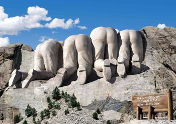 Обратная сторона знаменитой статуи а США, У всего есть попа даже у статуй в скале, США, обратная сторона, статуя
