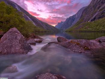 Горное озеро в Норвегии, Обои с горами и озерами для рабочего стола!, озеро, Норвегия, горы, камни